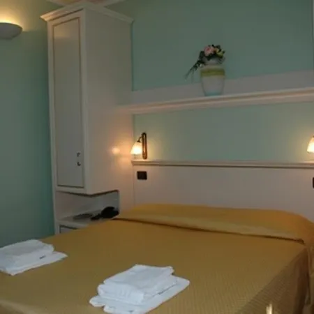 Otel Montenerone 3*