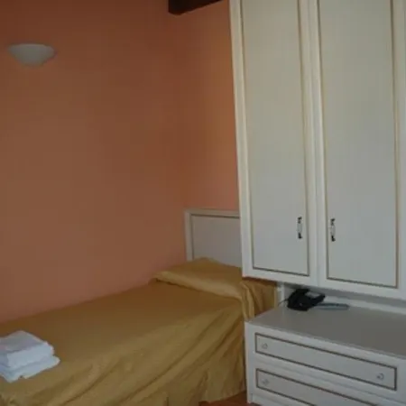 Otel Montenerone 3*
